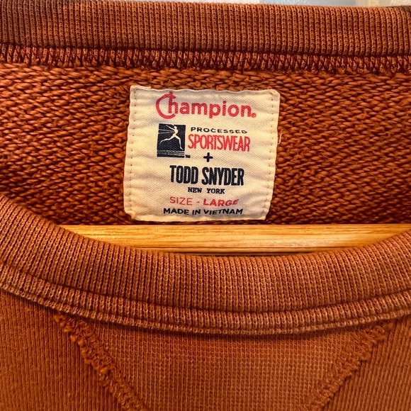 Todd Snyder X Champion Sweatshirt - Picture 2 of 3